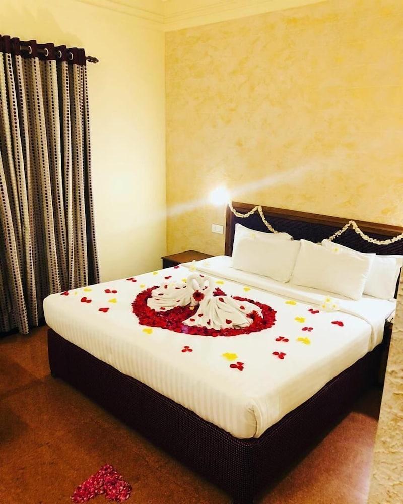 Quality Airport Hotels Nedumbassery Esterno foto