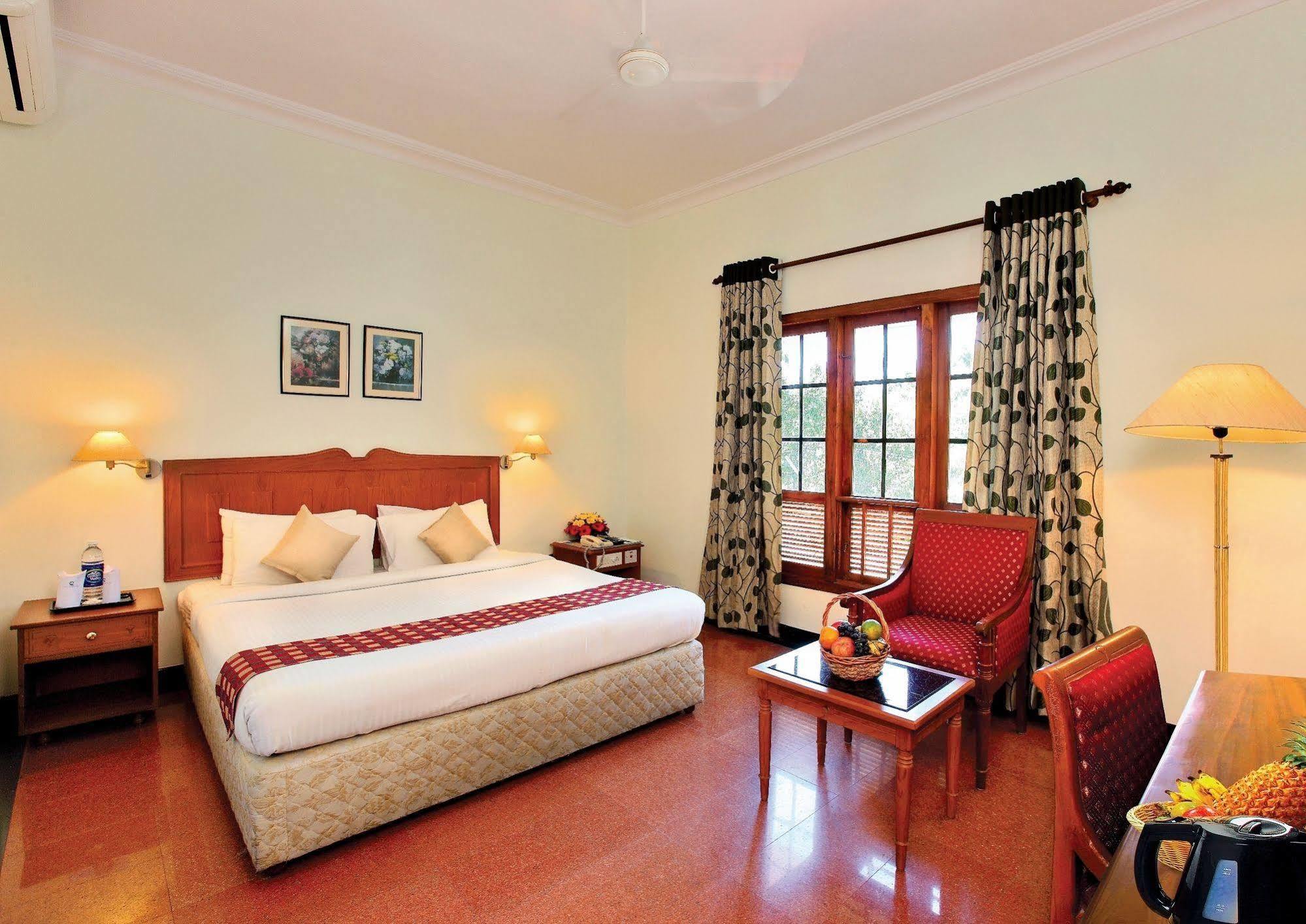 Quality Airport Hotels Nedumbassery Esterno foto