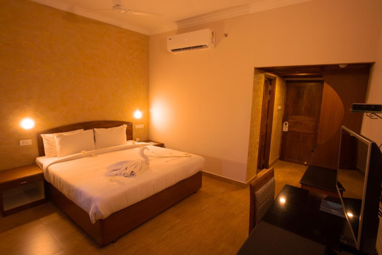 Quality Airport Hotels Nedumbassery Esterno foto