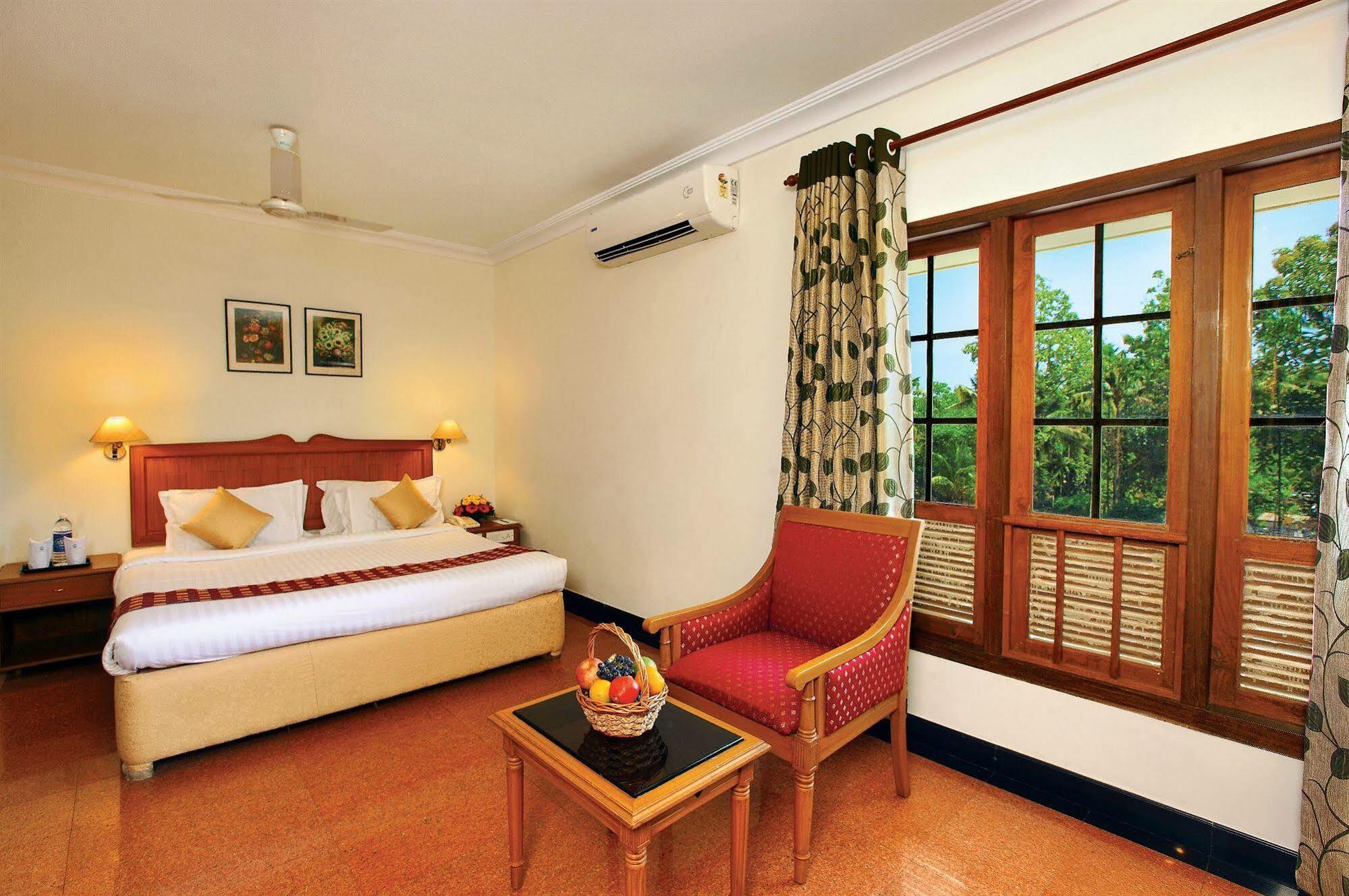 Quality Airport Hotels Nedumbassery Esterno foto